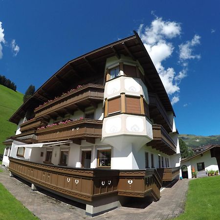 Gaestehaus Alpenland Tux Esterno foto