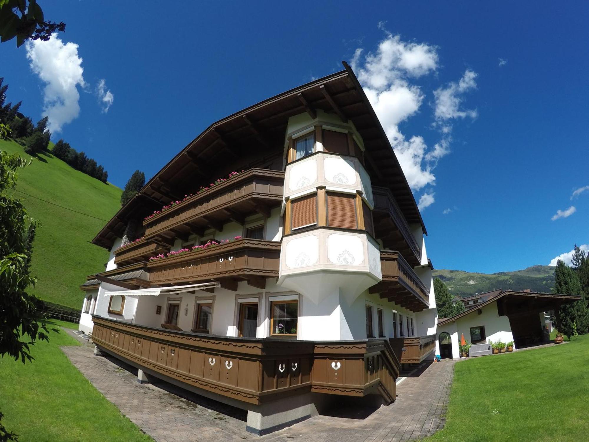 Gaestehaus Alpenland Tux Esterno foto