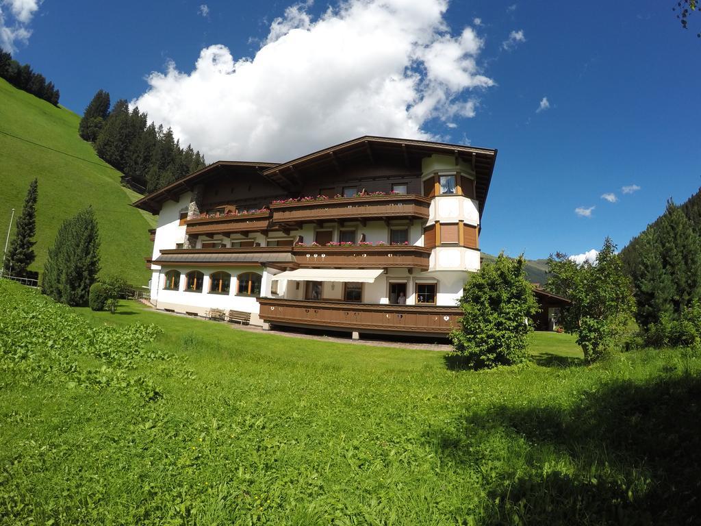 Gaestehaus Alpenland Tux Esterno foto